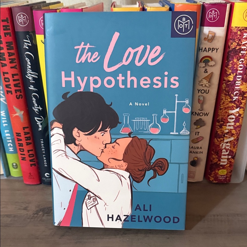 The Love Hypothesis by Ali Hazelwood - Blue Cover